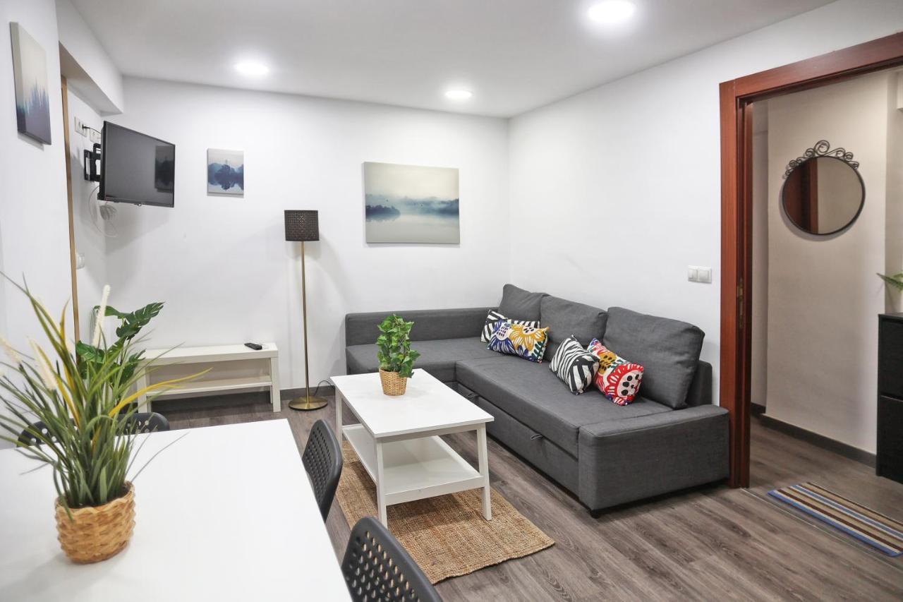 Holidays2Malaga Goya - Zona Huelin & 500 Mts De La Playa Apartment Ngoại thất bức ảnh