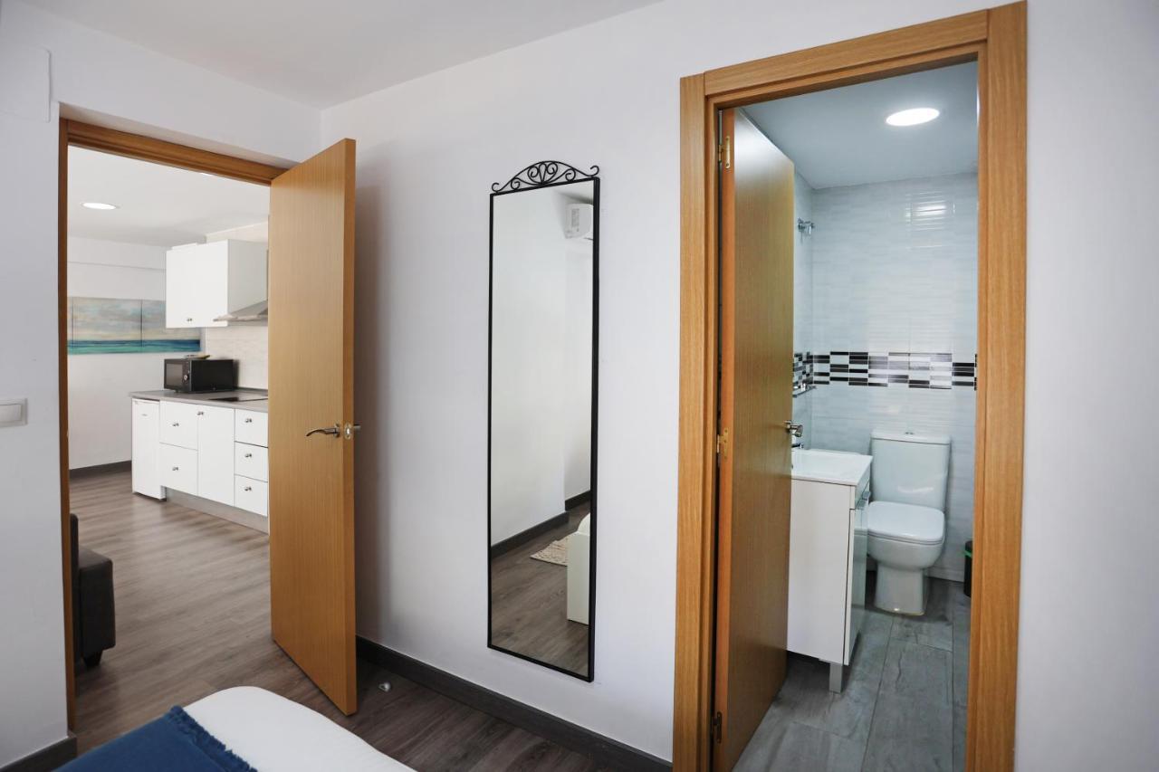 Holidays2Malaga Goya - Zona Huelin & 500 Mts De La Playa Apartment Ngoại thất bức ảnh