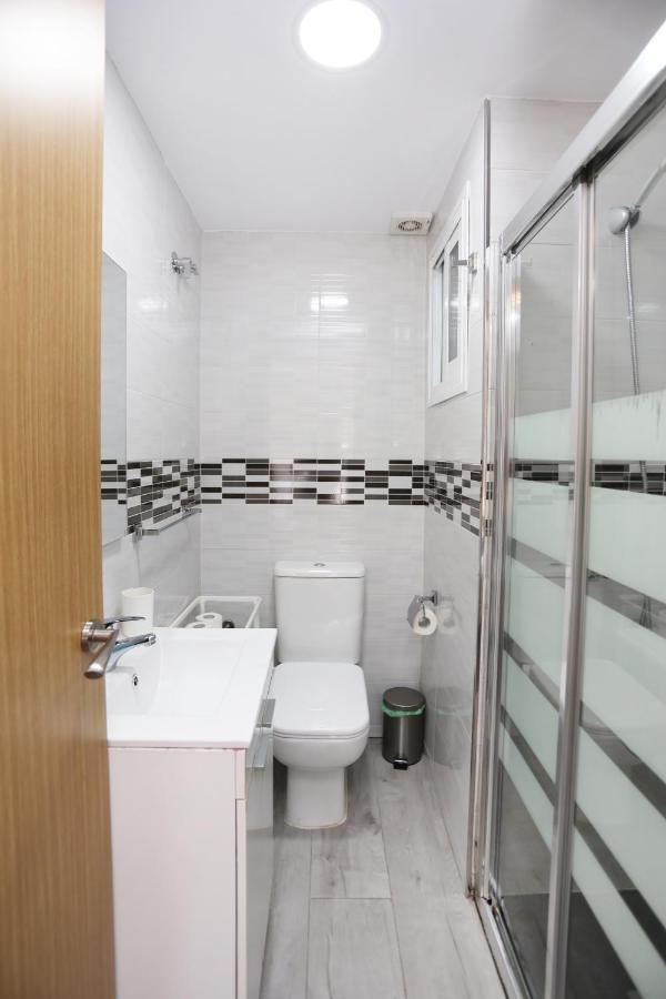 Holidays2Malaga Goya - Zona Huelin & 500 Mts De La Playa Apartment Ngoại thất bức ảnh